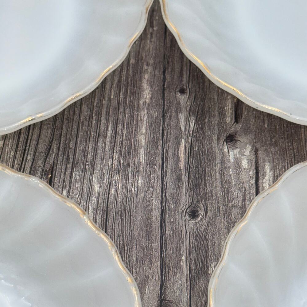 Vintage Fire King Milk Glass Swirl Bowls Gold Trim Set of 4 Anchor Hocking 7.5" - Picture 3 of 16